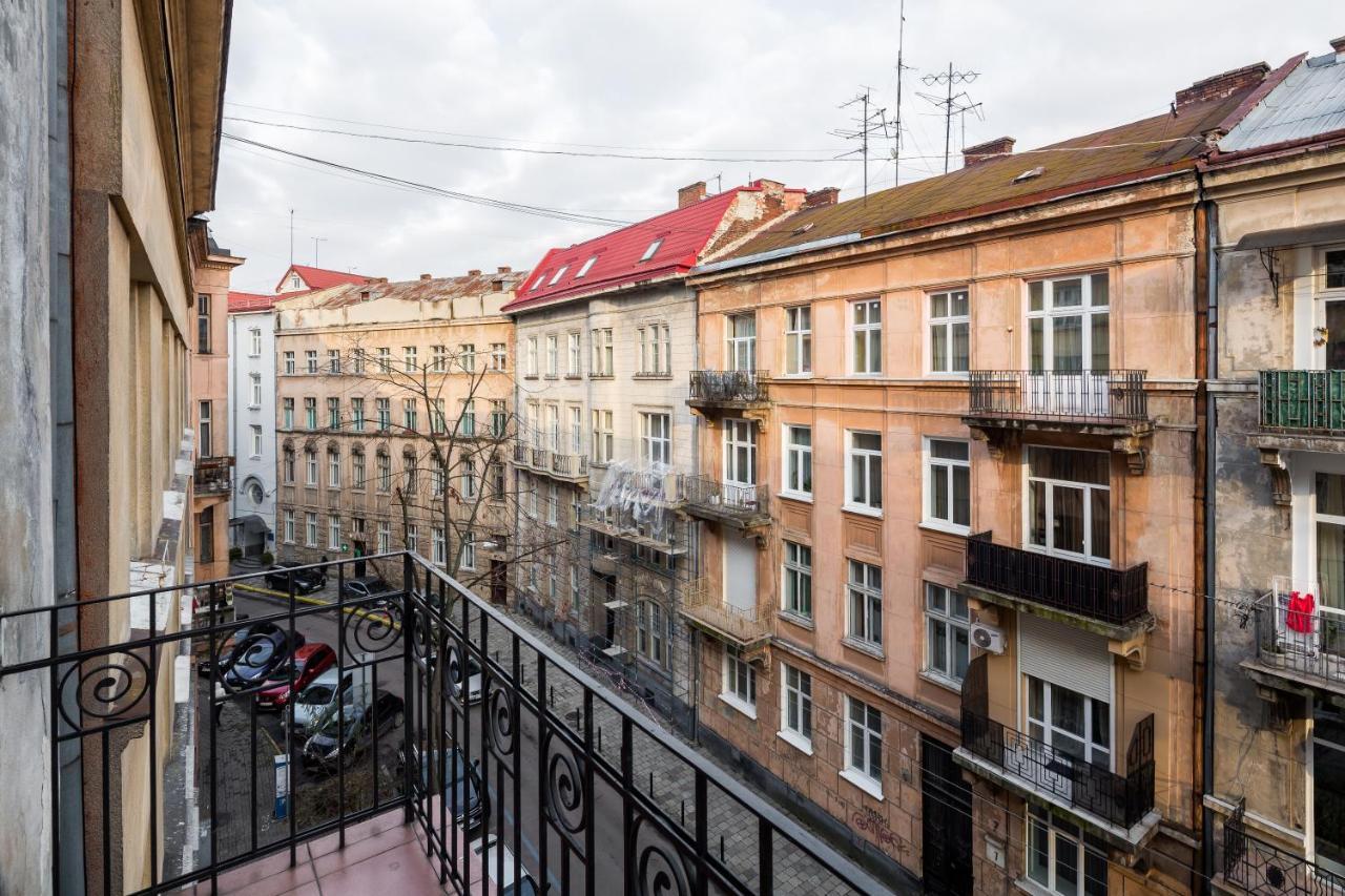 Romari Два Поверхи Apartment Lviv Exterior photo