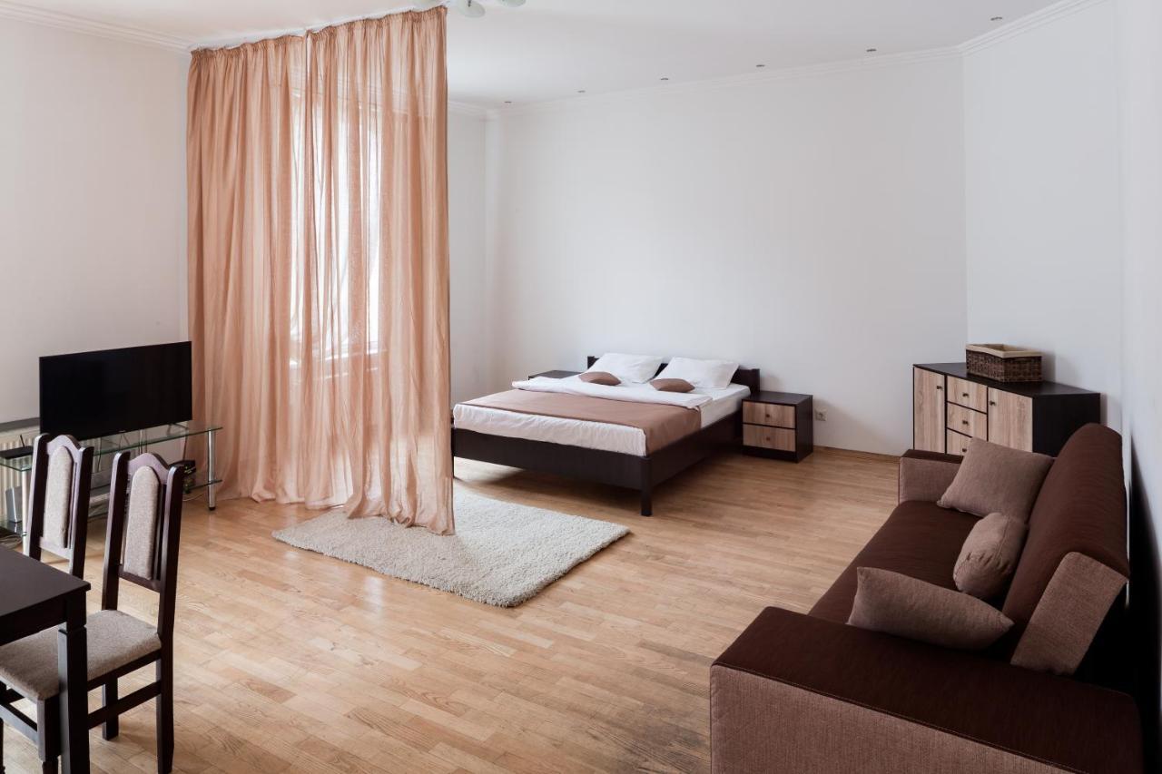 Romari Два Поверхи Apartment Lviv Exterior photo